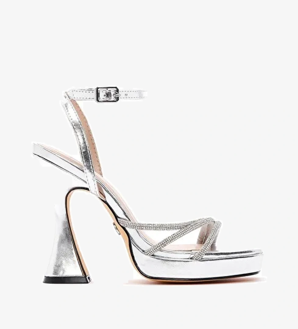 Kadın Gümüş Bilekten Bağlamalı Kalın Yüksek Topuklu Sandalet 25SFD441014 - Görsel 1