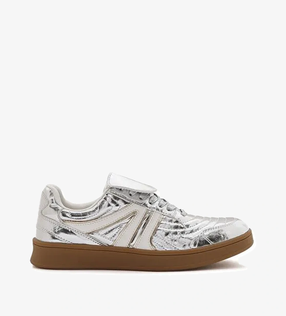 Kadın Gümüş Bağcıklı Metalik Sneaker 25SFD430632 - Görsel 1