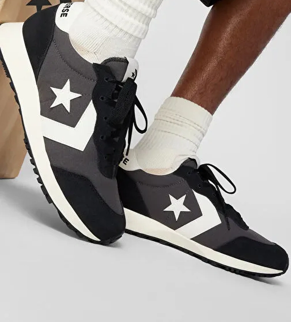 Converse Siyah Converse Omega