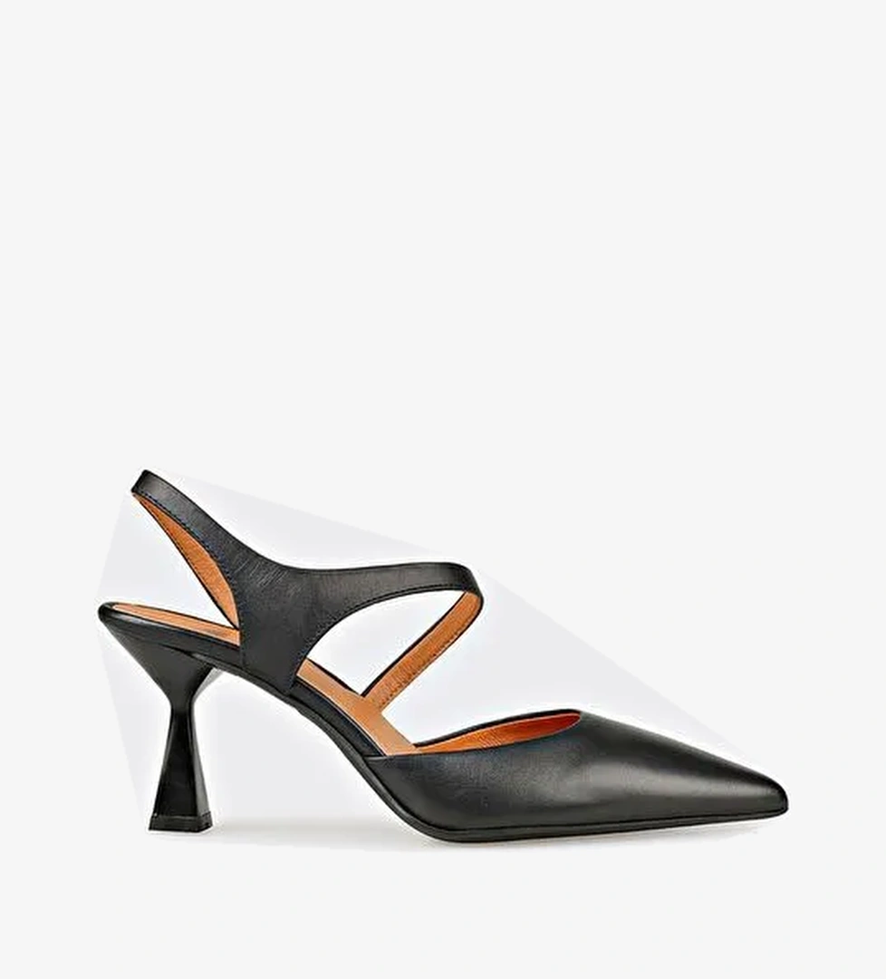 Siyah Deri Kadın Topuklu Ayakkabı - Görsel 1