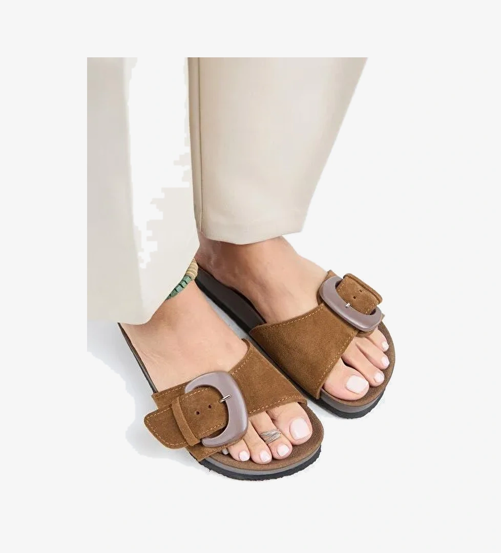 Manijero (Alandra 2 ) Kadın Hakiki Deri Tek Tokalı Taba Terlik - Görsel 1