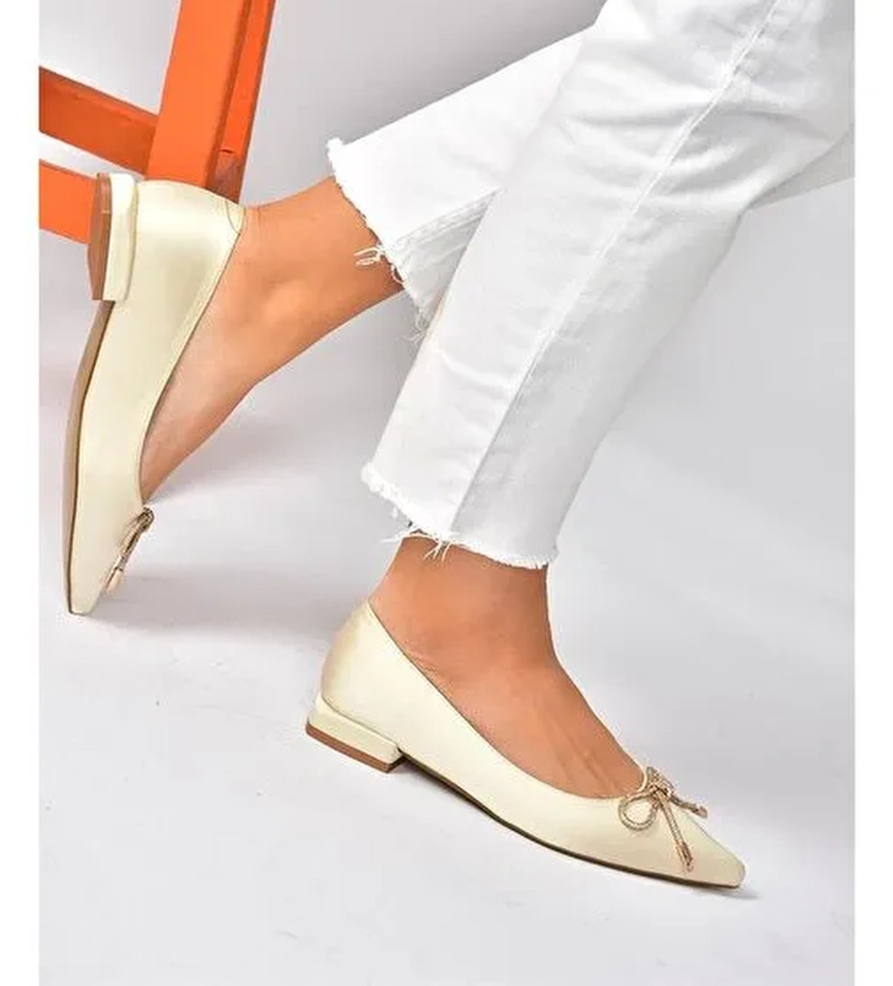 Bej Saten Kumaş Alçak Topuklu Kadın Ayakkabı P820121204 - Görsel 1