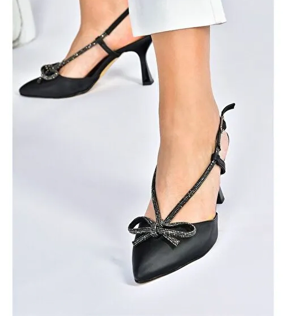 Siyah Saten Kumaş Taş Detaylı Kadın Topuklu Ayakkabı M246065704 - Görsel 1