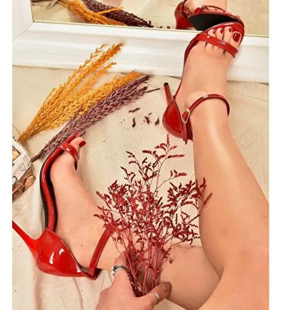 Kırmızı Rugan Kadın Topuklu Ayakkabı 7749112608 - Görsel 1