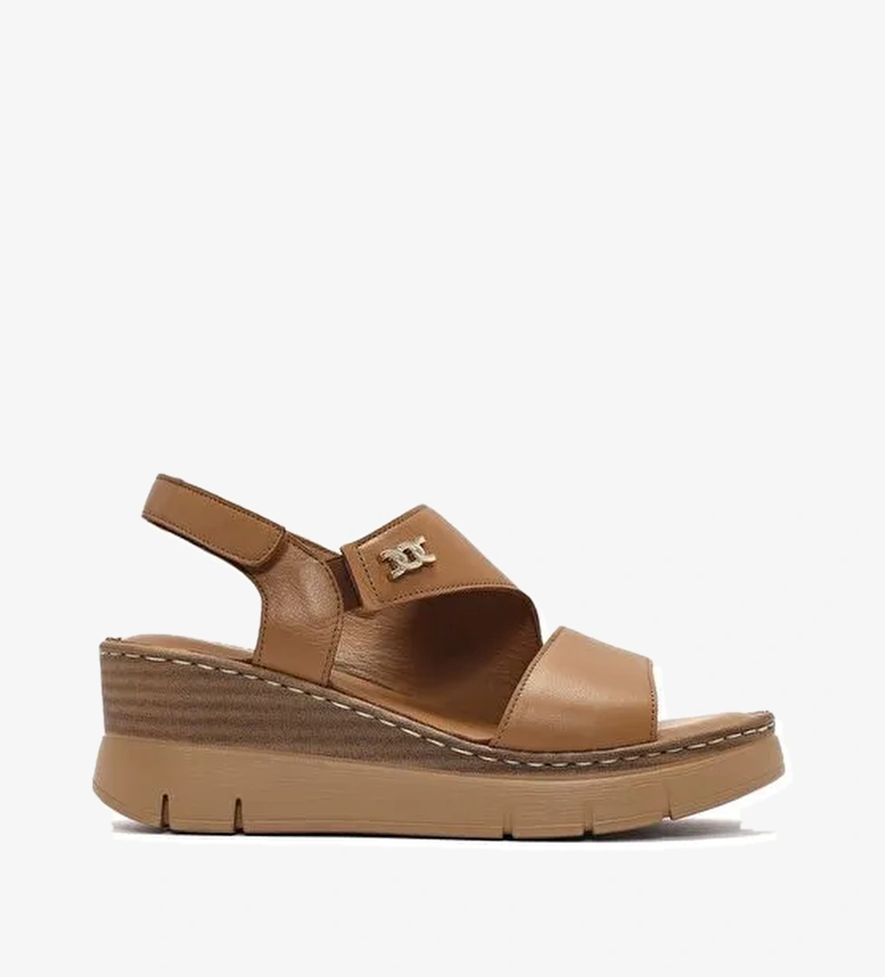 Kadın Taba Bantlı Dolgu Topuklu Deri Comfort Sandalet 25SFD342018 - Görsel 1