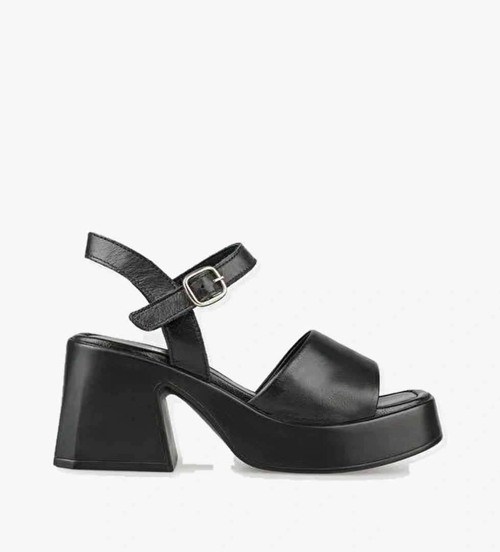 Siyah Deri Kadın Günlük Sandalet - Görsel 1