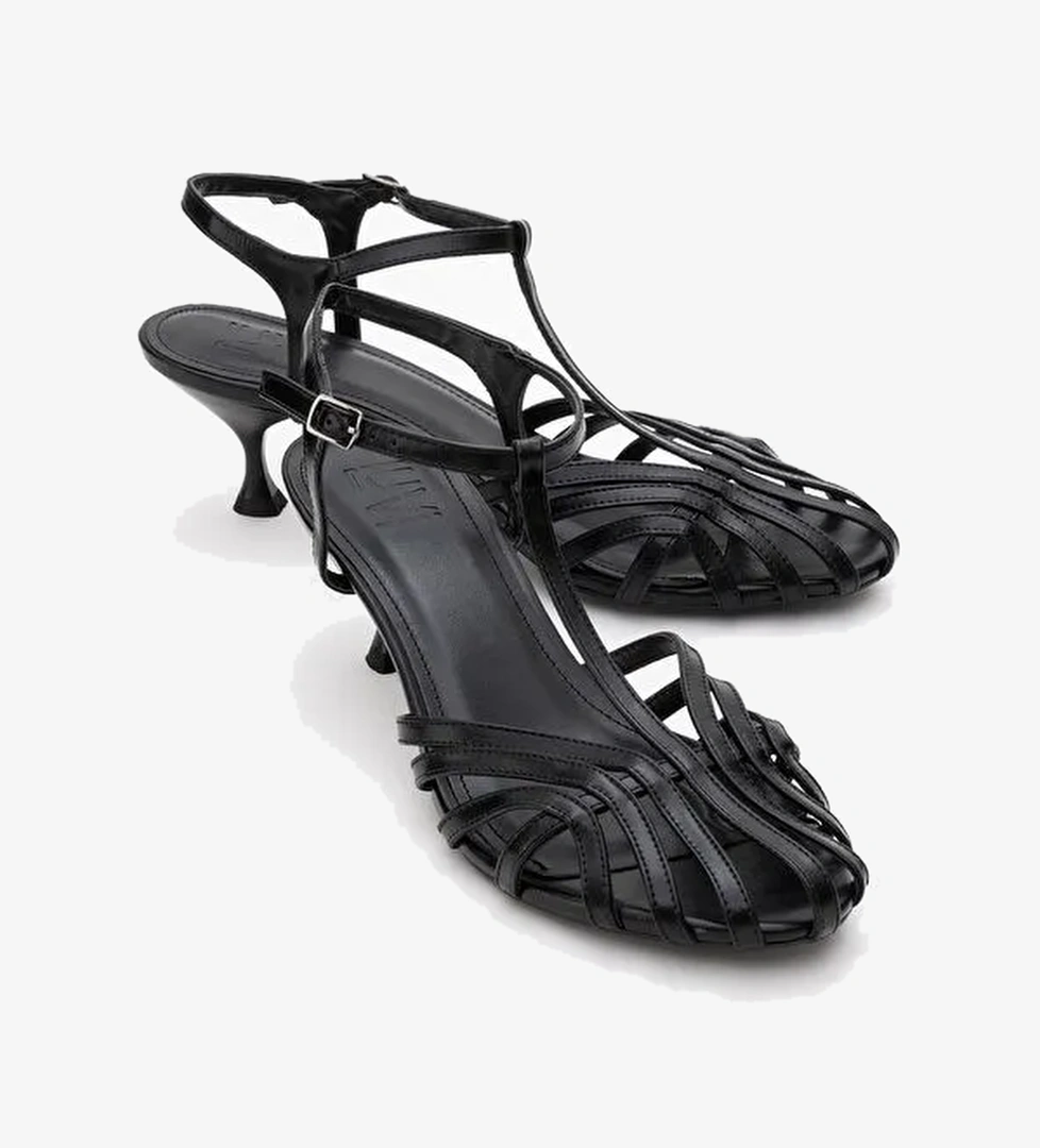 FELİP Siyah Cilt Bantlı Kadın Kısa Topuklu Ayakkabı - Görsel 1