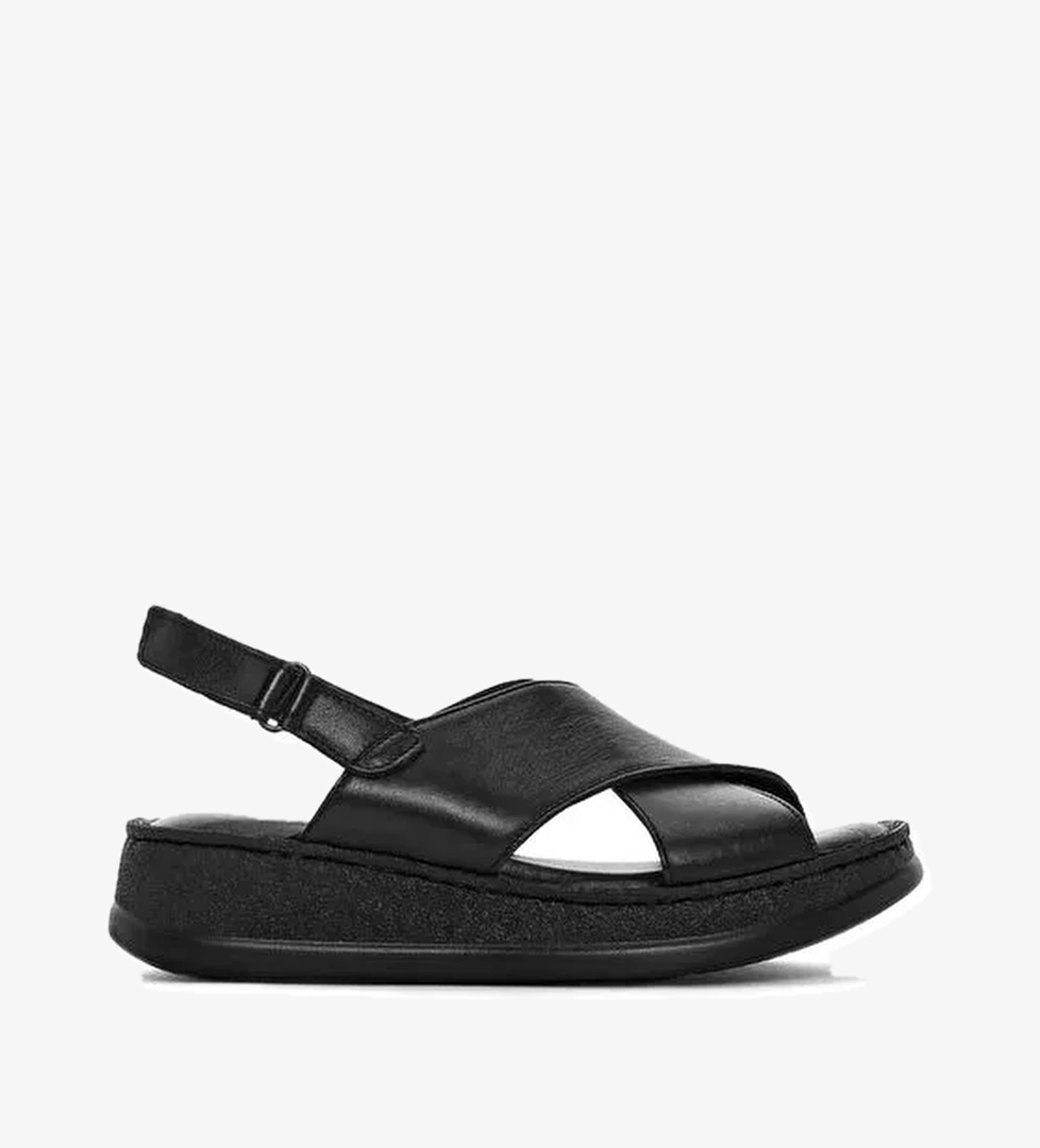 Kadın Siyah Bantlı Kalın Tabanlı Deri Comfort Sandalet 25SFD321718