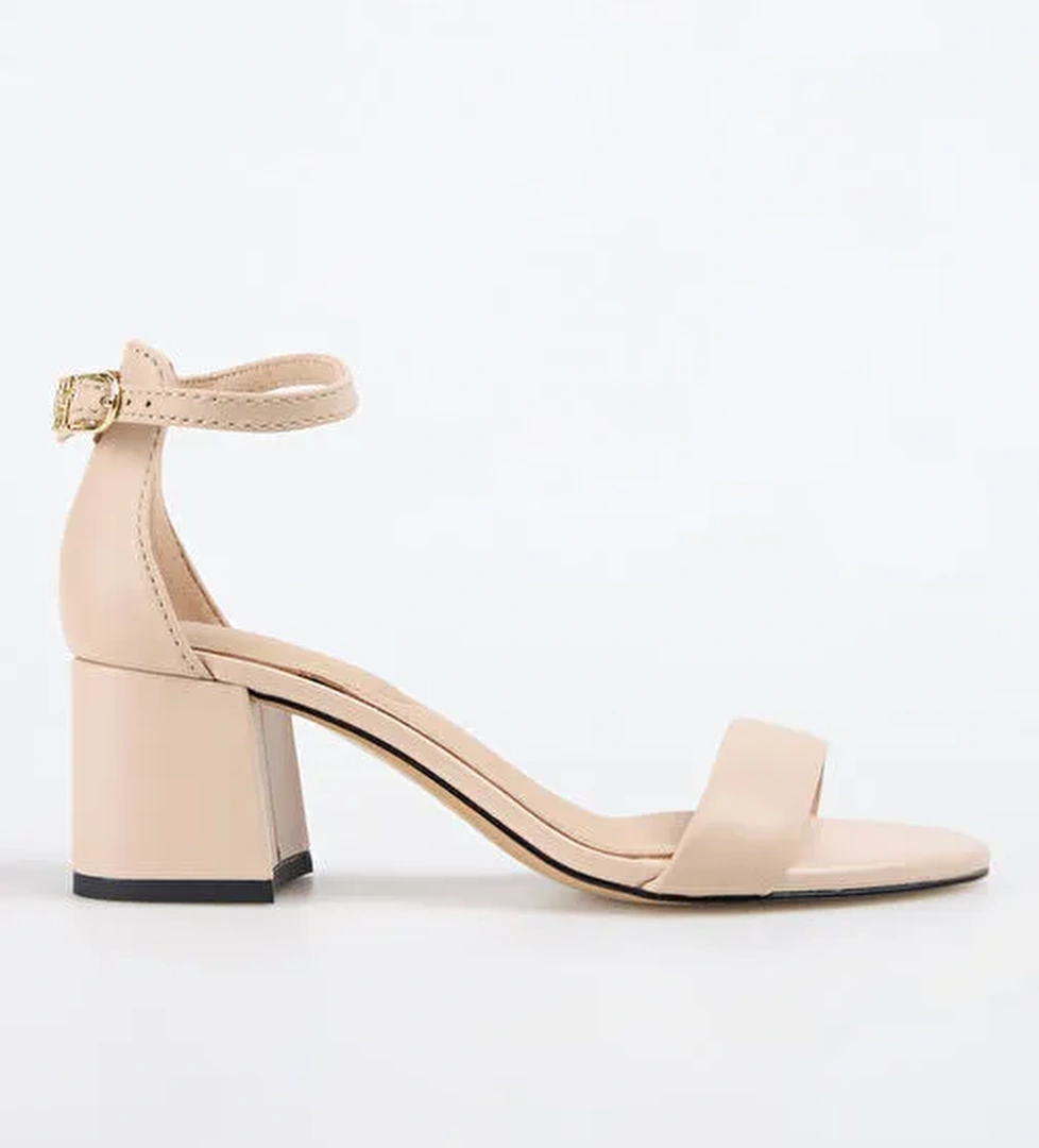 Tommy Hilfiger Tommy Hilfiger Bej Kadın Deri Topuklu Ayakkabı FW0FW08673 model görseli