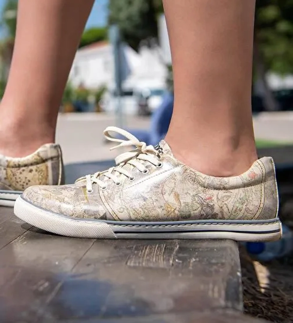 Erkek Vegan Deri Çok Renkli Sneakers - Astronomy Map Tasarım - Görsel 1