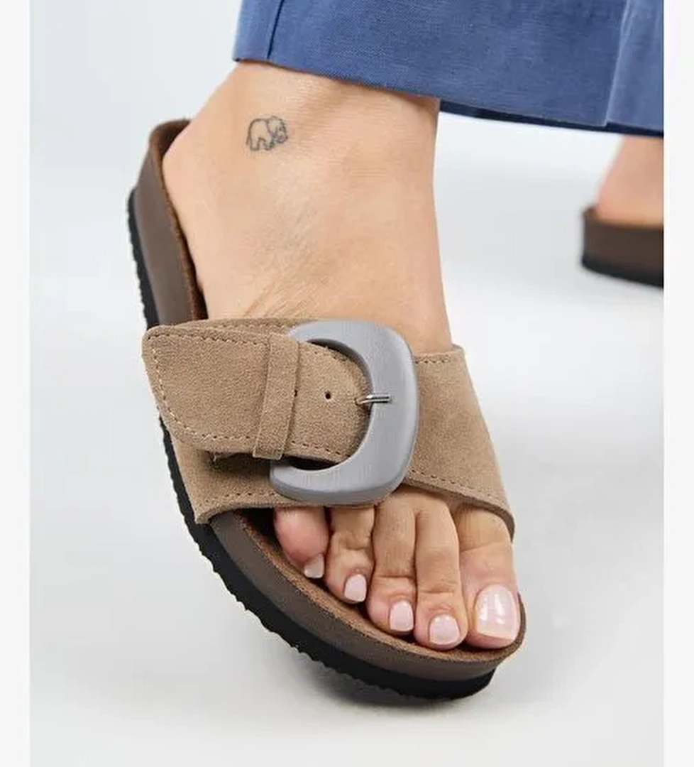 Manijero (Alandra 2 ) Kadın Hakiki Deri Tek Tokalı Vizon Terlik - Görsel 1