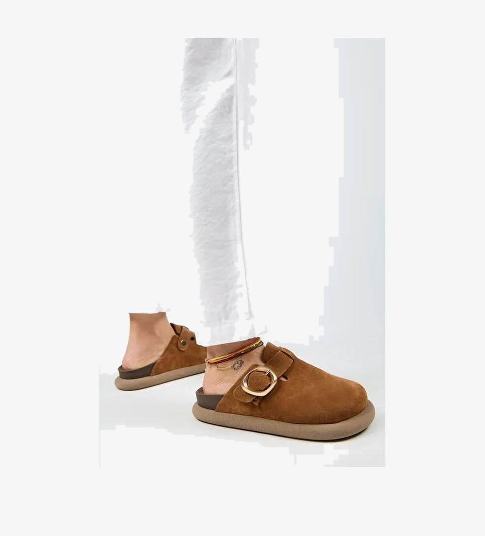 Manijero (Asymetry) Kadın Hakiki Deri Kemerli Tokalı Sabo Taba Terlik - Görsel 1