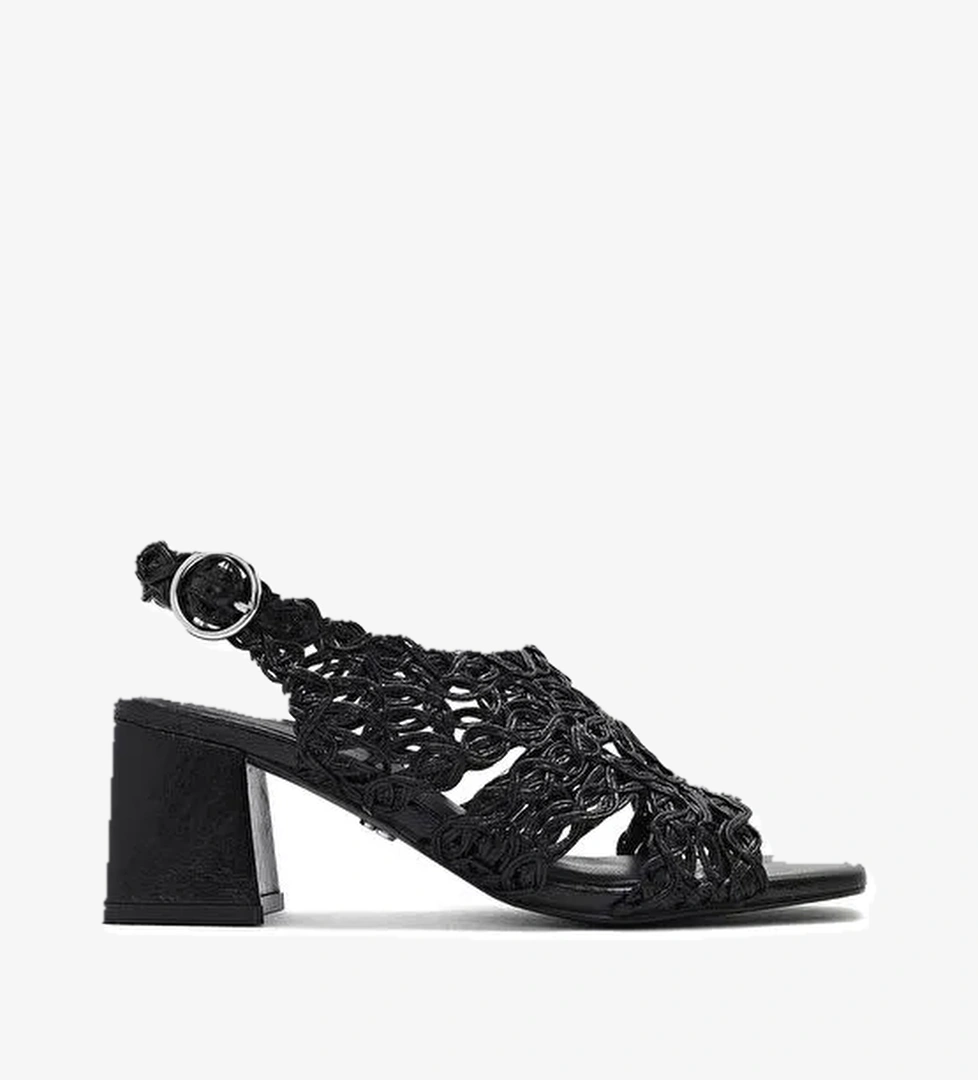 Kadın Siyah Örgülü Metalik Kalın Kısa Topuklu Sandalet 25SFD440632 - Görsel 1