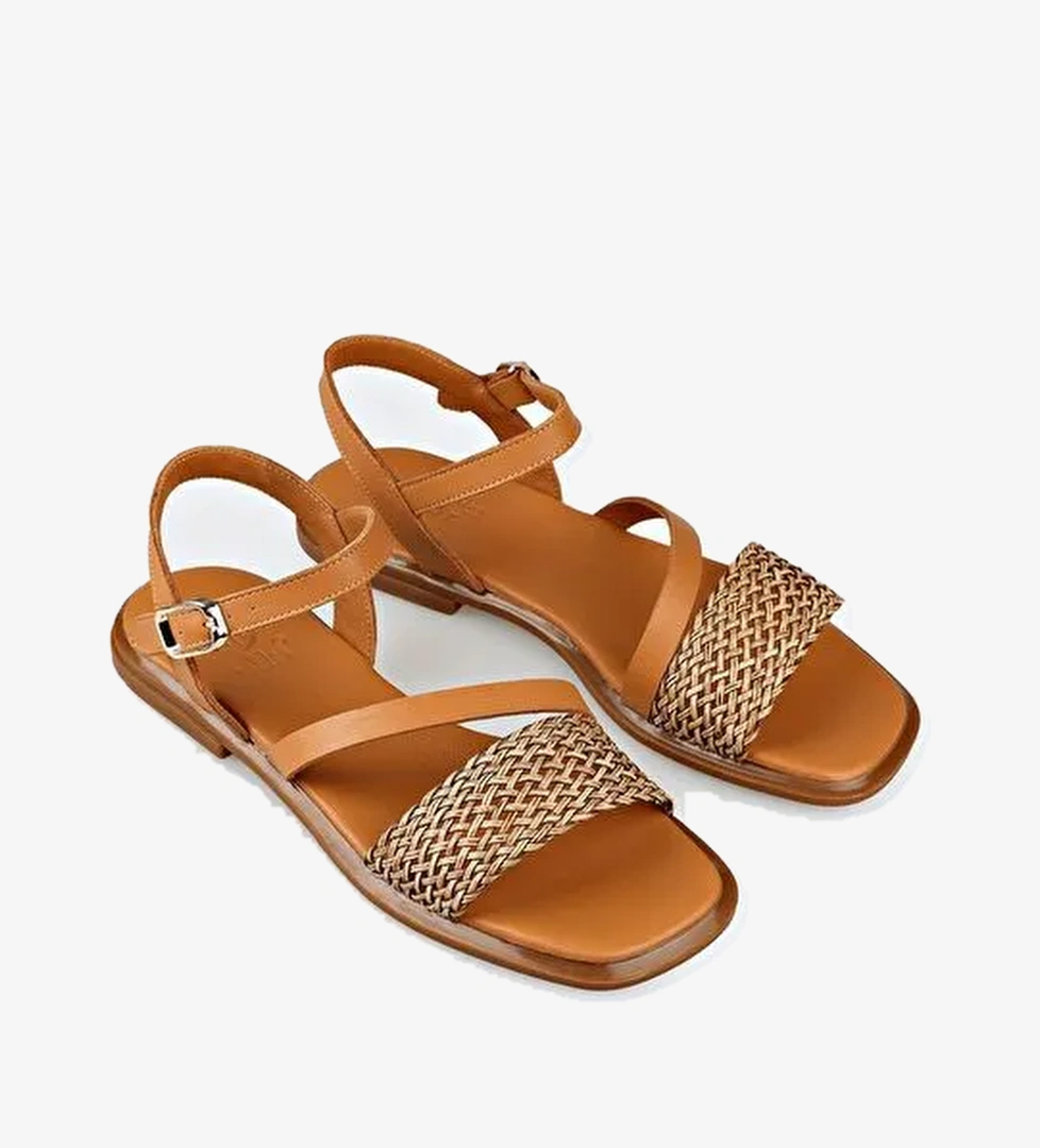 Taba Kadın Düz Sandalet - Görsel 1