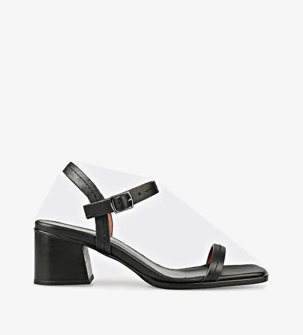 Siyah Deri Kadın Sandalet - Görsel 1