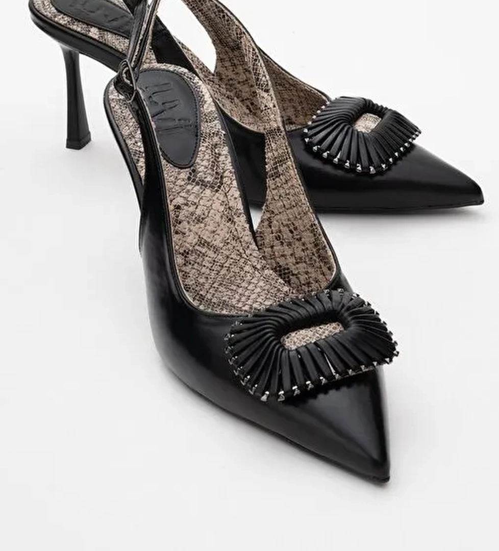 SPERA Siyah Desenli Tokalı Kadın İnce Topuklu Ayakkabı - Görsel 1