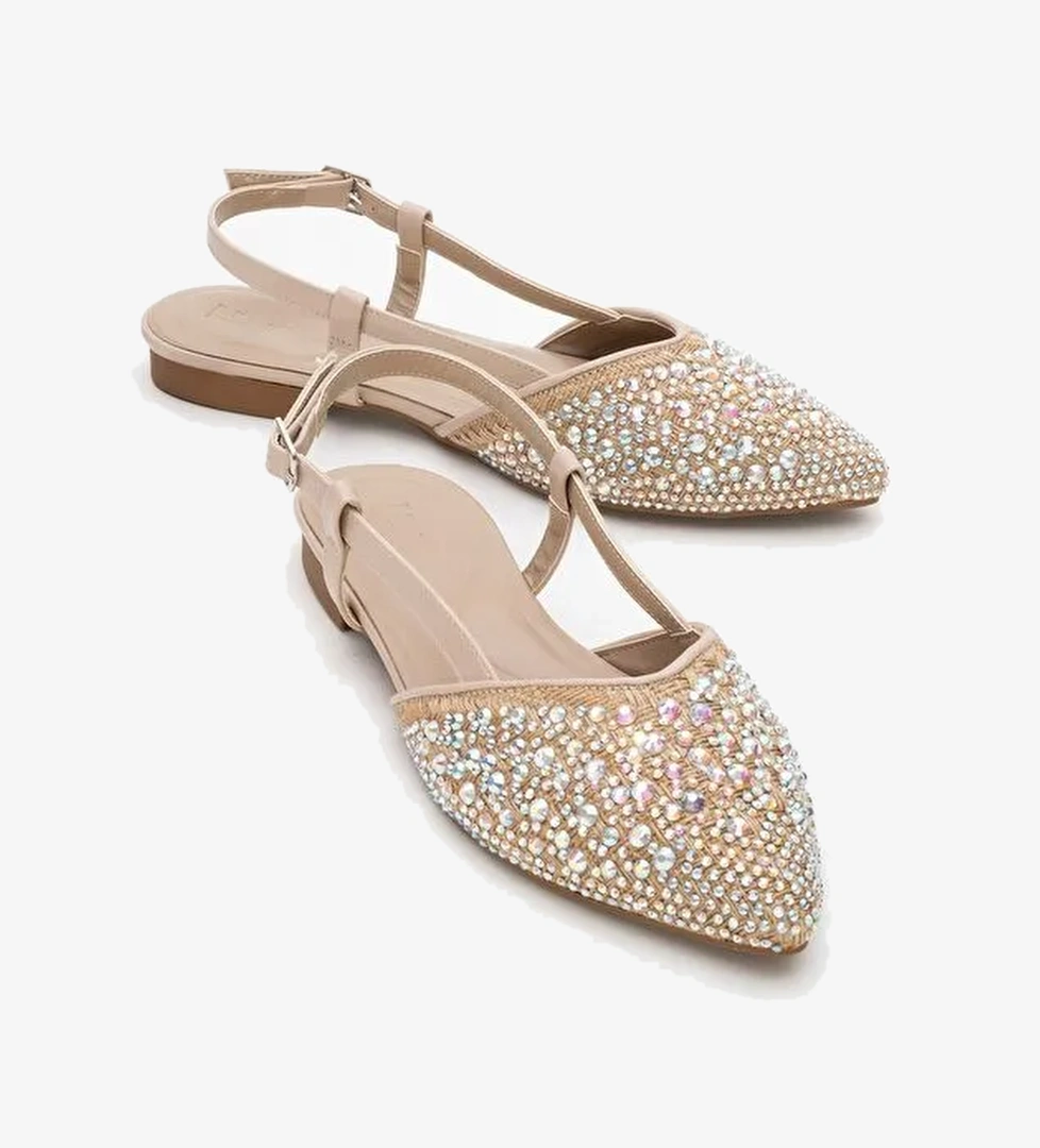 HELLY Bej Hasır Taşlı Önü Kapalı Kadın Sandalet - Görsel 1