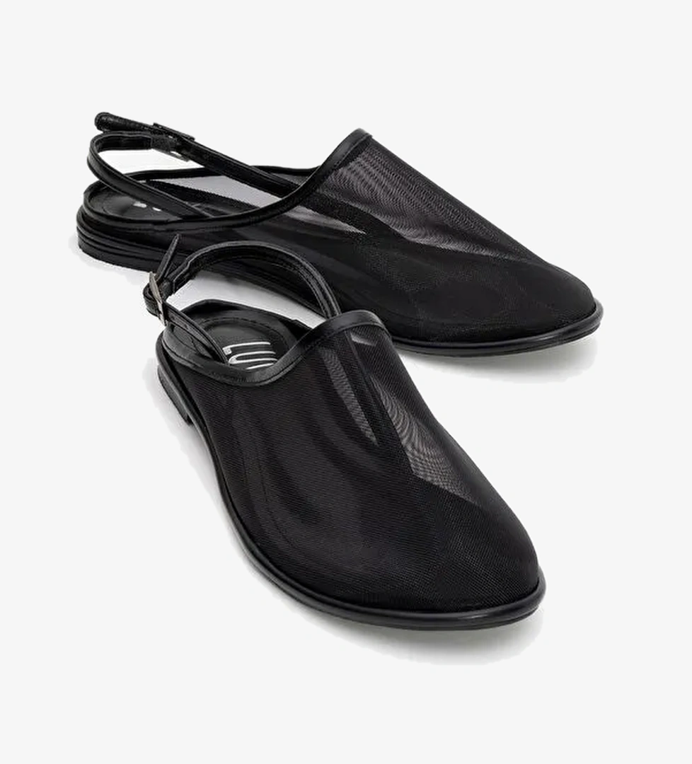 SHEN Siyah Fileli Burnu Kapalı Kadın Sandalet - Görsel 1