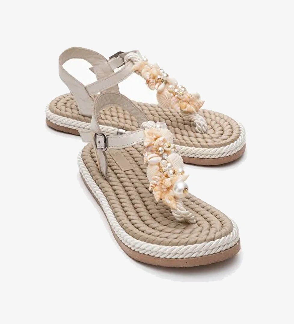 LELY Bej Deniz Kabuklu Hakiki Deri Kadın Parmak Arası Sandalet - Görsel 1