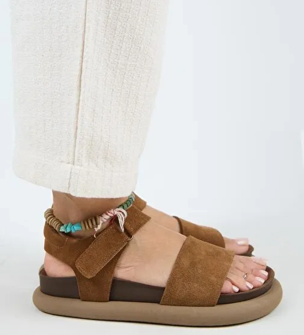 Manijero Bronx Kadın Hakiki Deri Atkılı Cırtlı Taba Sandalet - Görsel 1