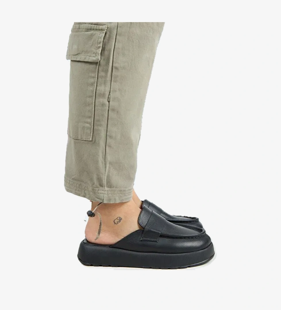 Manijero Tale Kadın Hakiki Deri Kuşaklı Sabo Siyah Terlik - Görsel 1