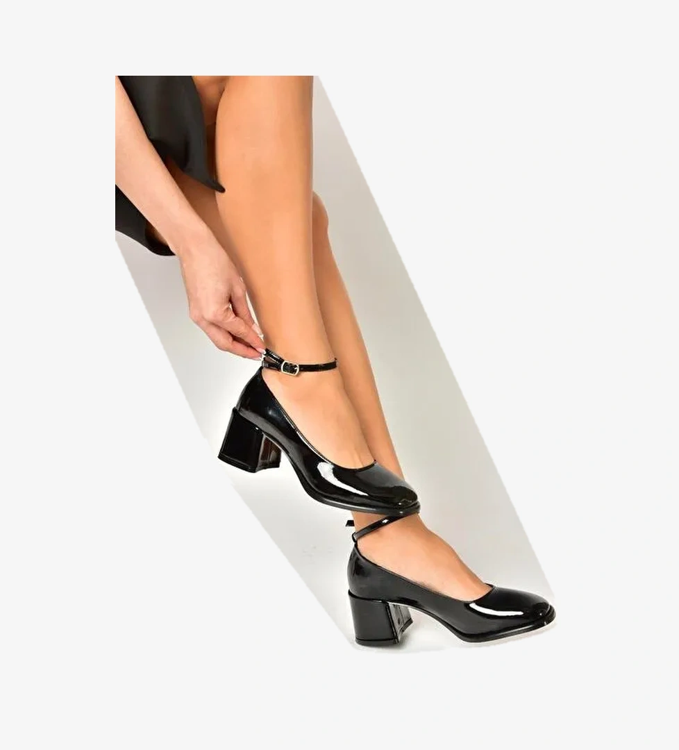 U518122108 Siyah Rugan Kalın Topuklu Kadın Ayakkabı - Görsel 1