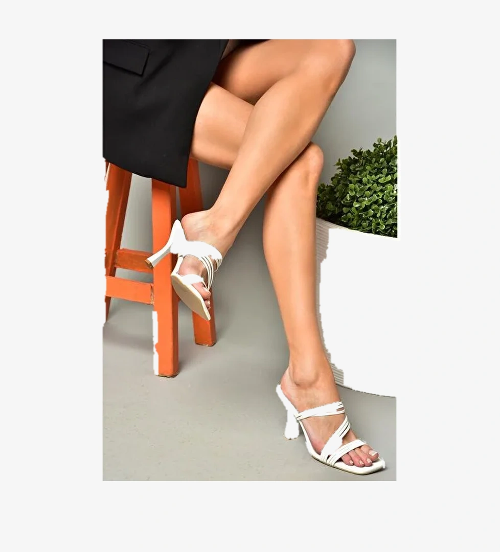 S590033709 Beyaz İnce Topuklu Kadın Terlik - Görsel 1