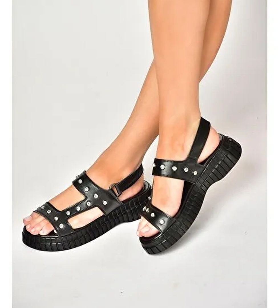 S610576609 Siyah Kalın Tabanlı Kadın Sandalet - Görsel 1