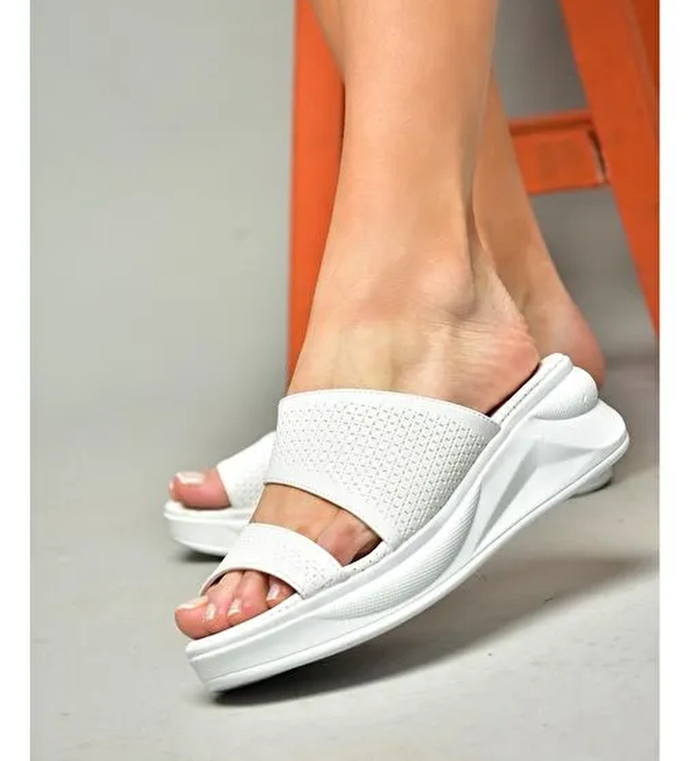 S713930309 Beyaz Kalın Tabanlı Kadın Terlik - Görsel 1