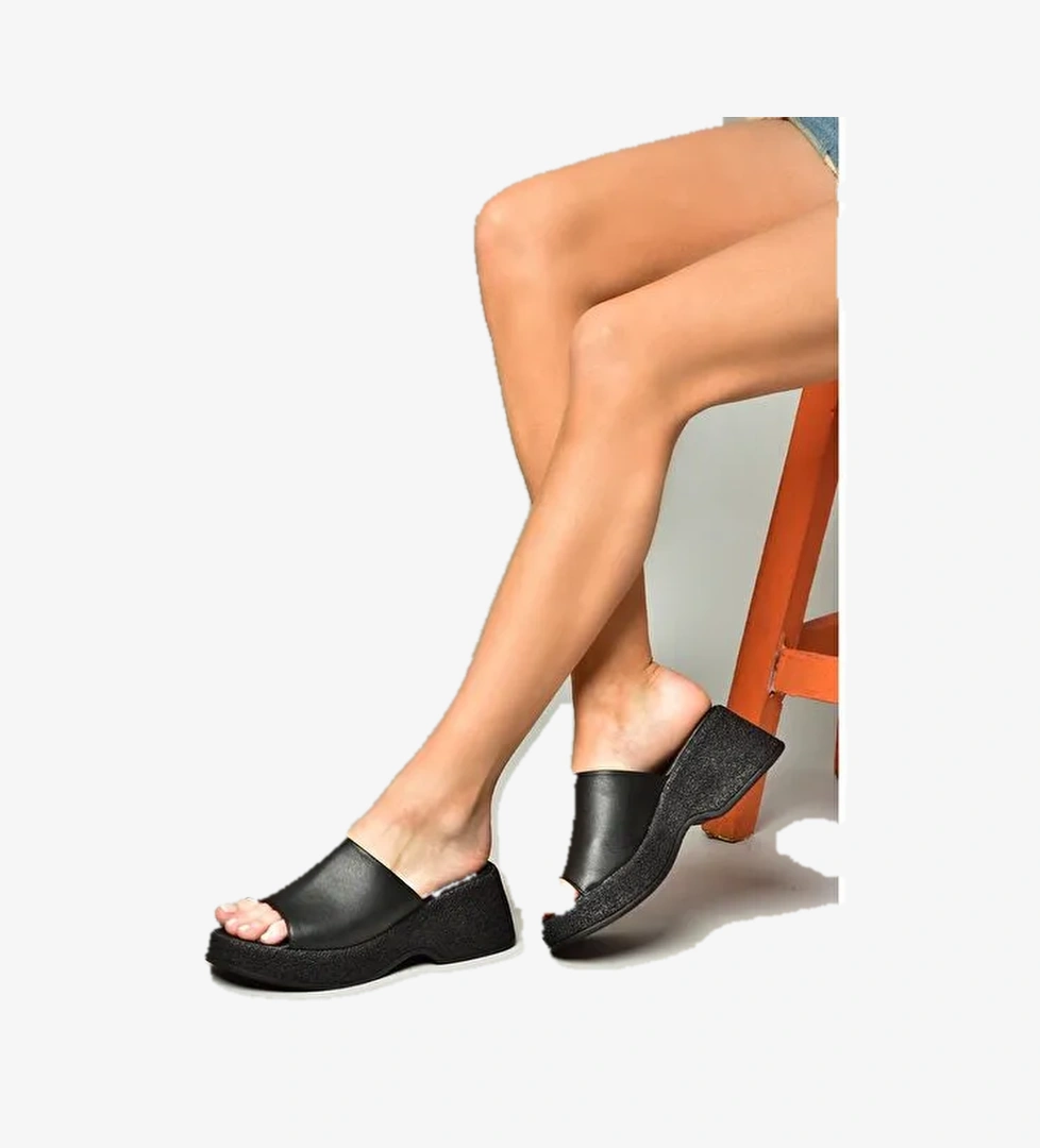 S996741209 Siyah Kalın Tabanlı Kadın Terlik - Görsel 1