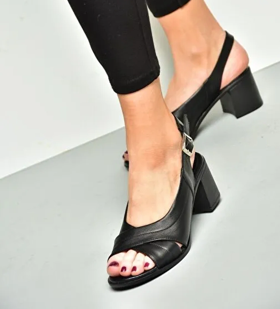 P555452203 Siyah Hakiki Deri Kalın Topuklu Kadın Ayakkabı - Görsel 1