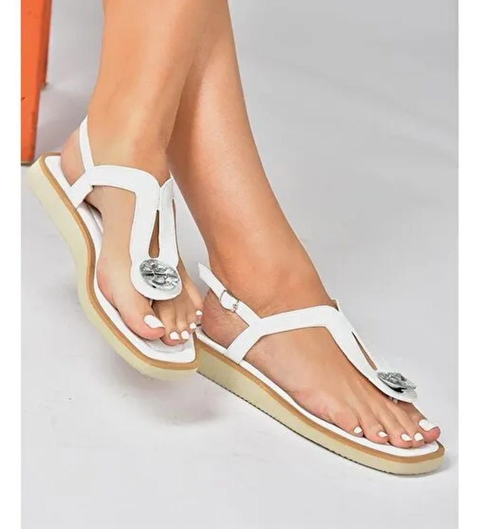 Beyaz Taşlı Parmak Arası Günlük Kadın Sandalet P252055009 - Görsel 1