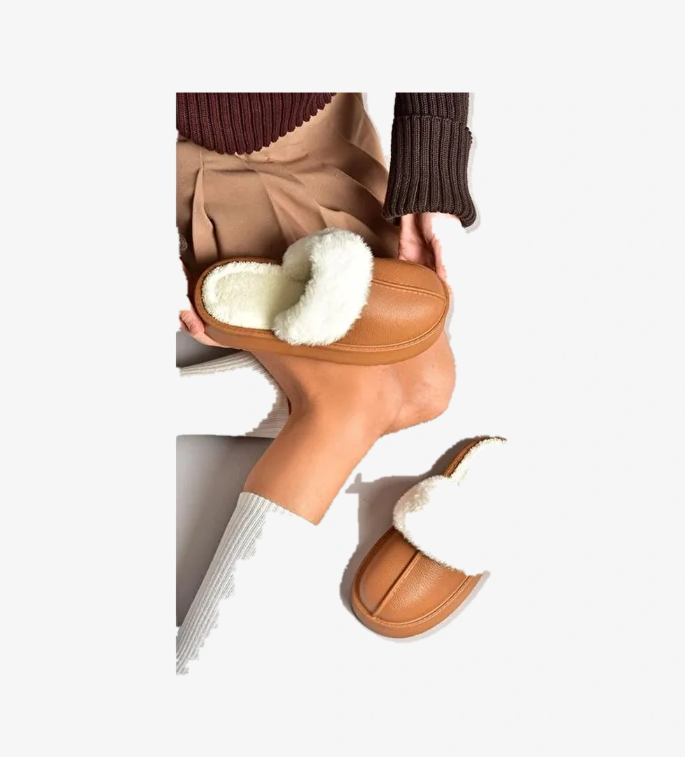 T918264209 Kahverengi İçi Peluş Kadın Terlik - Görsel 1