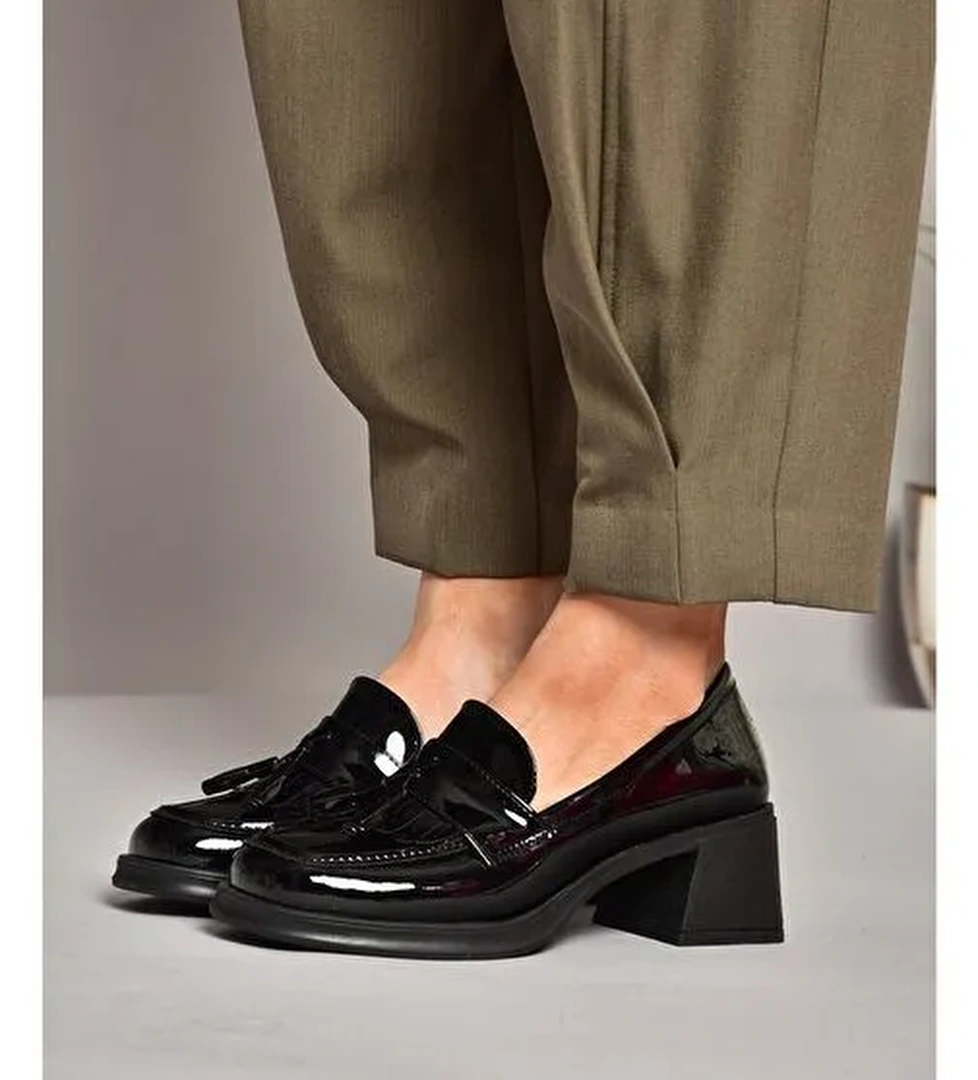 T820145408 Siyah Rugan Kalın Topuklu Kadın Ayakkabı - Görsel 1