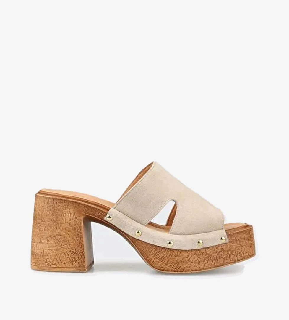 Bej Deri Kadın Terlik - Görsel 1