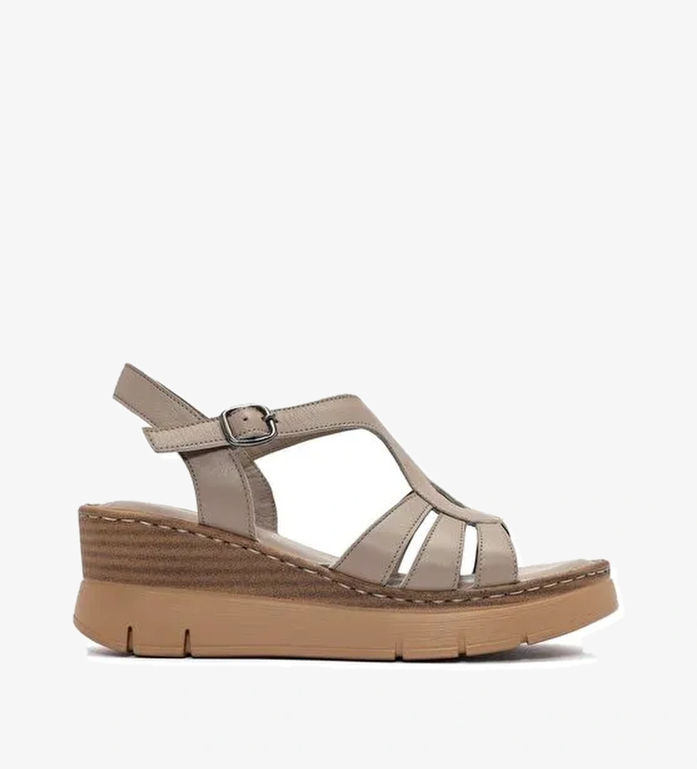 Kadın Vizon Bilekten Bantlı Dolgu Topuklu Deri Comfort Sandalet 25SFD341918 - Görsel 1