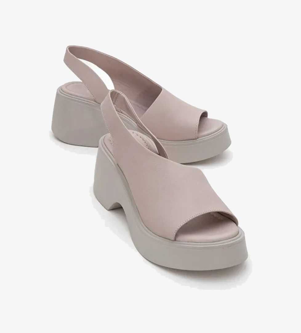 ROY Taş Cilt Hakiki Deri Kadın Dolgu Topuklu Sandalet - Görsel 1