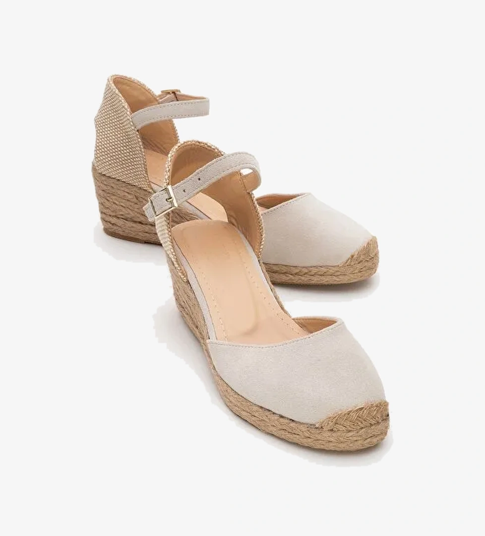 ALDEA Bej Süet Hakiki Deri Kadın Dolgu Topuk Sandalet - Görsel 1