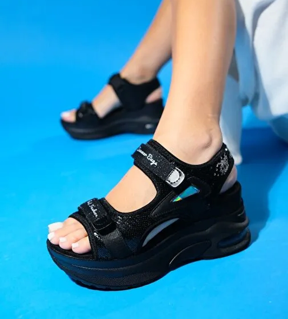 ARTHUR Siyah Payetli Bantlı Kalın Taban Kadın Spor Sandalet - Görsel 1