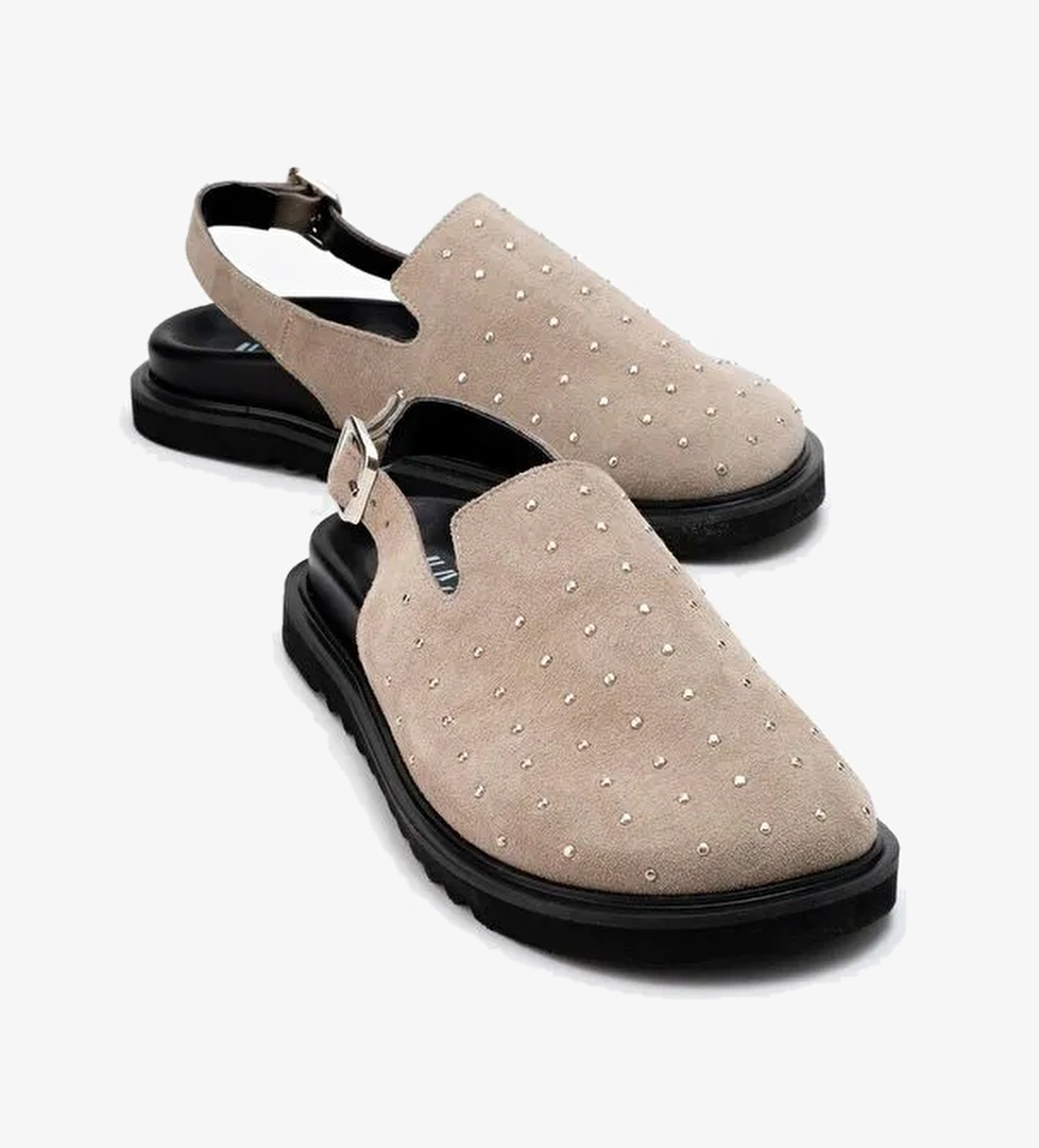 OUR Bej Hakiki Deri Süet Zımbalı Burnu Kapalı Kadın Sandalet - Görsel 1