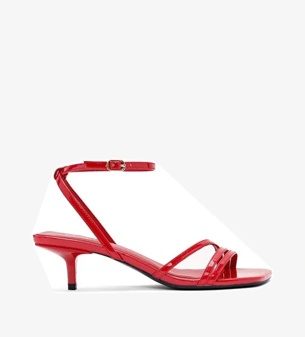 Kadın Kırmızı Bilekten Bantlı Topuklu Rugan Sandalet 25SFE485916 - Görsel 1