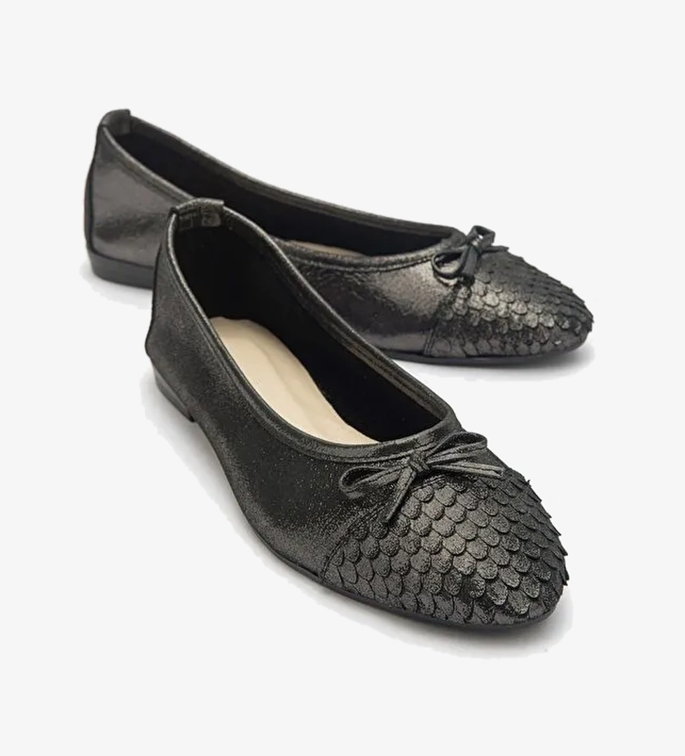 02 Siyah Siyah Simli Hakiki Deri Kadın Babet Ayakkabı