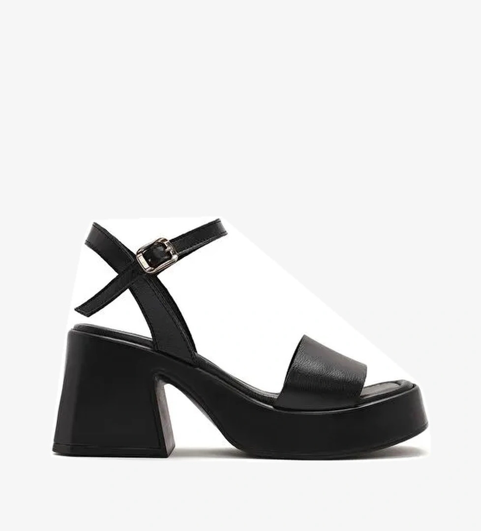 Kadın Siyah Bilekten Tokalı Kalın Topuklu Platformlu Deri Sandalet 25SFD131318 - Görsel 1