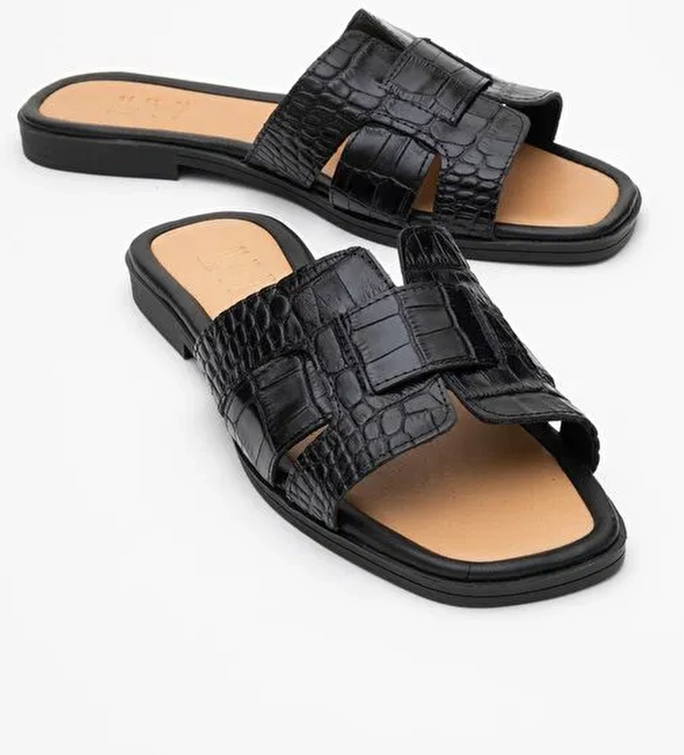 NOTRE Siyah Baskı Hakiki Deri Kadın Terlik - Görsel 1