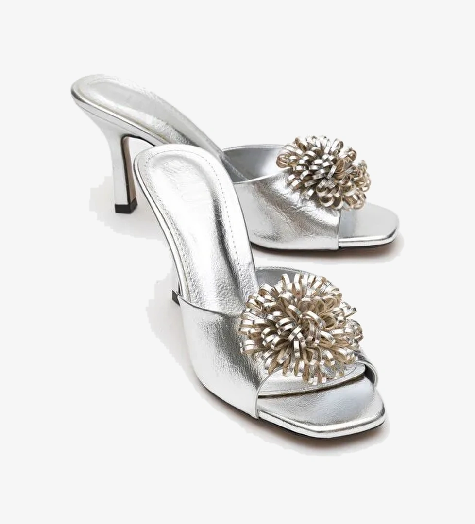 SHANA Gümüş Çiçekli Kadın İnce Topuklu Terlik - Görsel 1