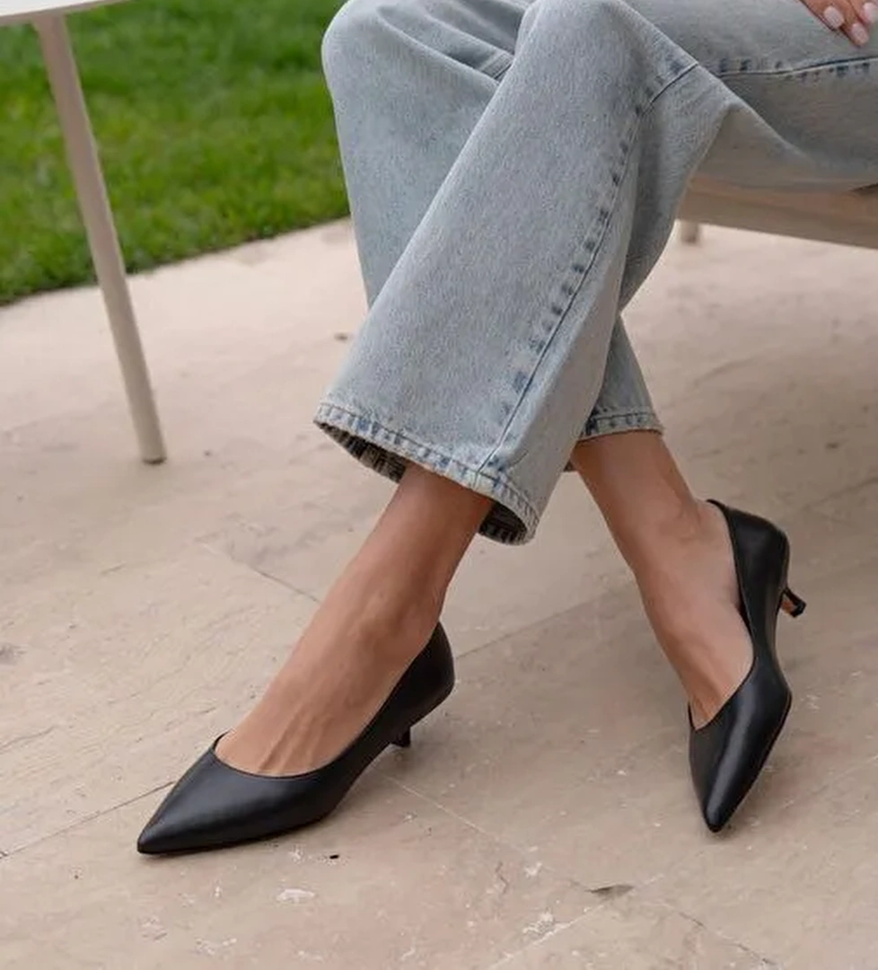 Aroya Siyah Hakiki Deri Topuklu Ayakkabı - Görsel 1