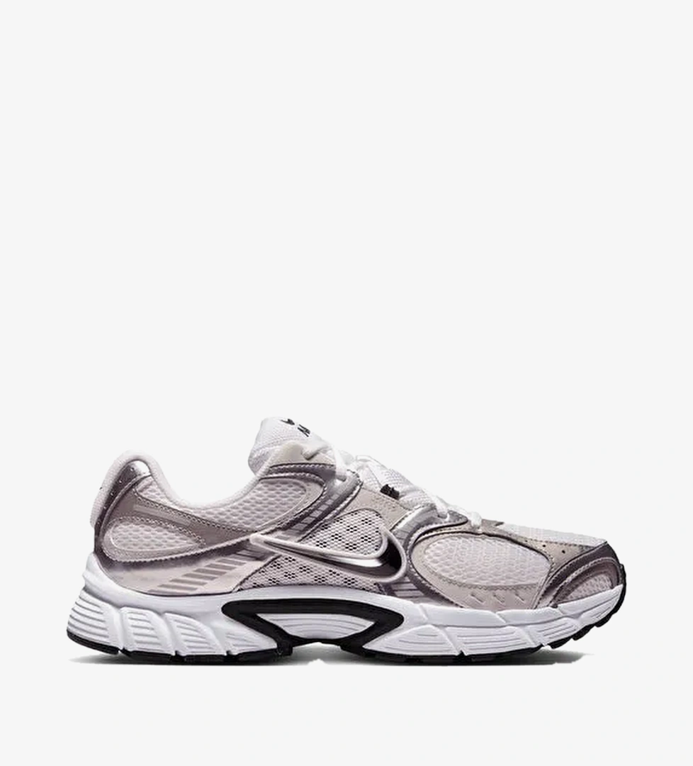 Nike HJ5228-104 NIKE V5 RNR Beyaz Erkek Lifestyle Ayakkabı