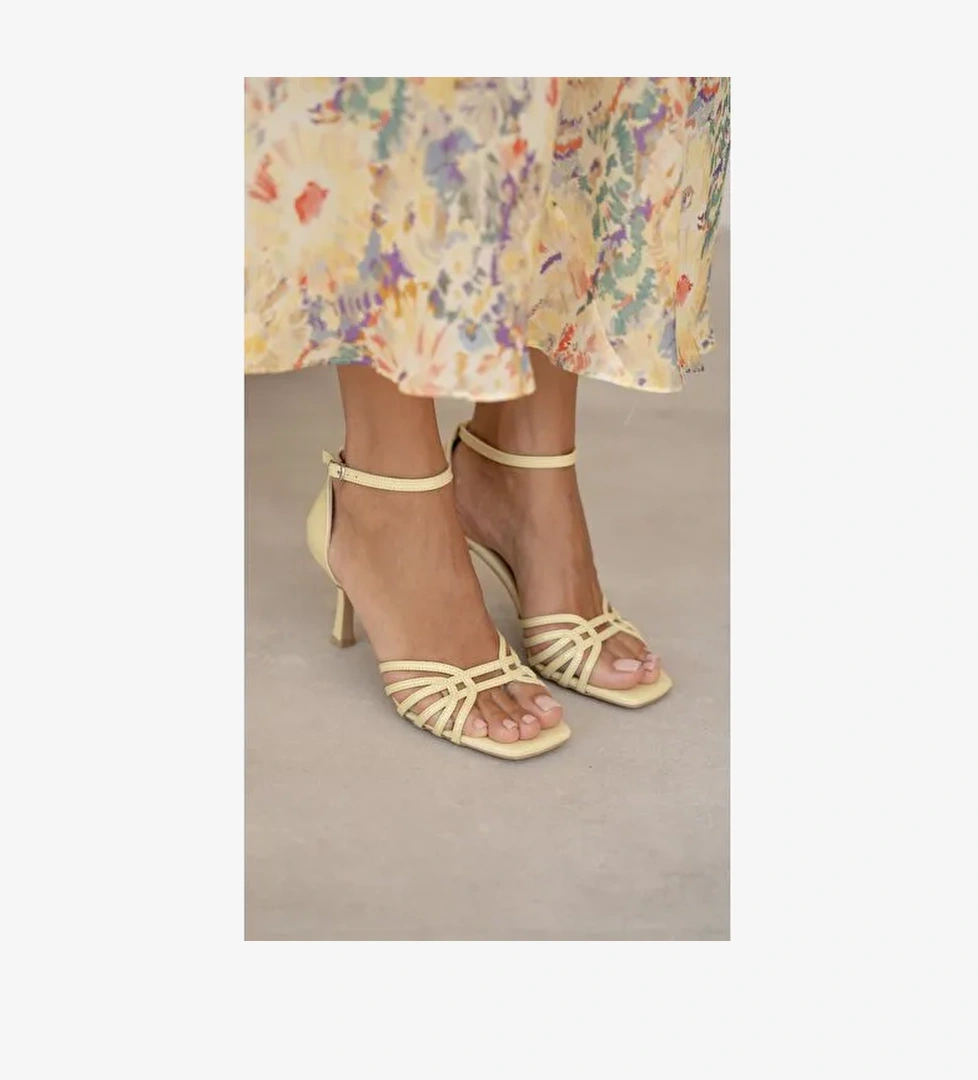 Donk Sarı Rugan Hakiki Deri Topuklu Ayakkabı - Görsel 1