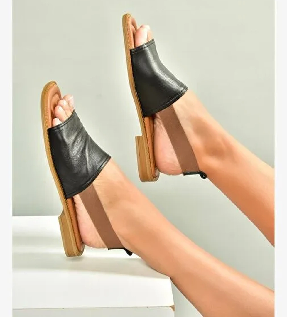 U944704203 Siyah Hakiki Deri Kadın Sandalet - Görsel 1