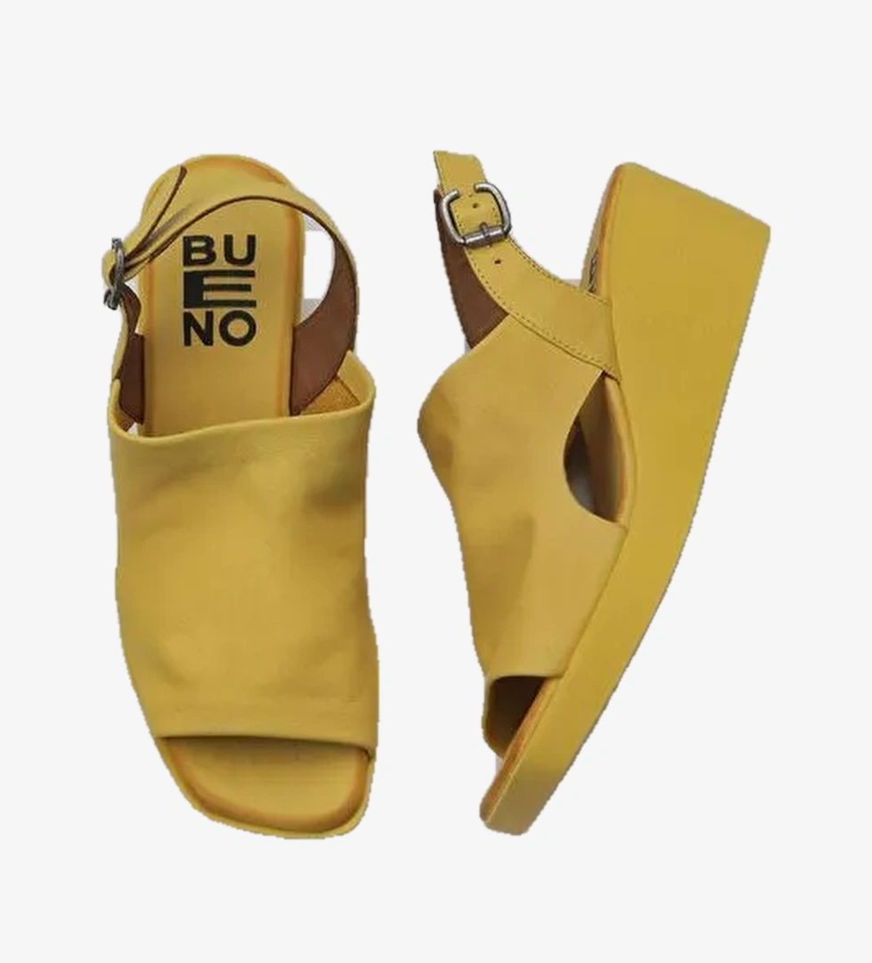 Bueno Shoes Sarı Deri Kadın Dolgu Topuklu Sandalet 01wy2407